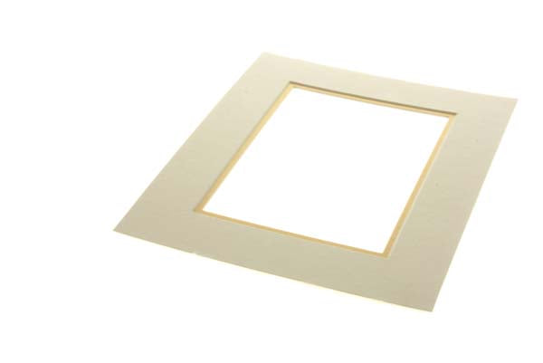 Double Passe Partout Ivoire/Or. 11x17cm pour le découpage intérieur. 20.3 x 25.4cm (10 Pièces) [MD20018]